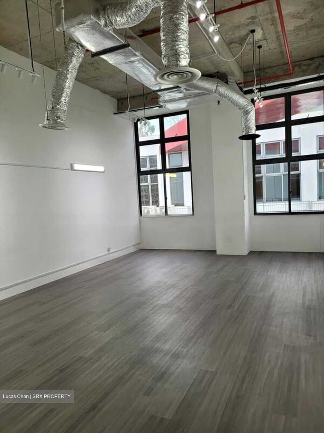 Parc Esta (D14), Office #485978661